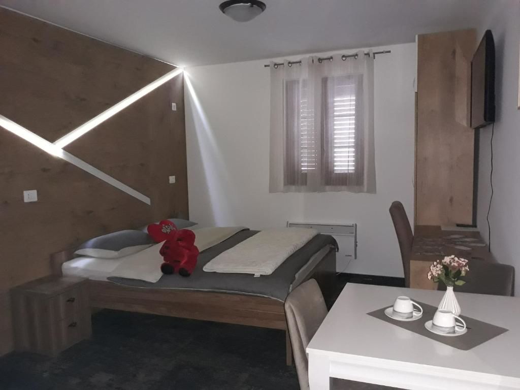 Гостевой дом Tilia Цетине-48