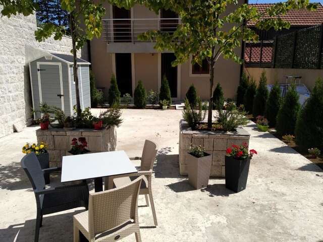 Гостевой дом Tilia Цетине-13